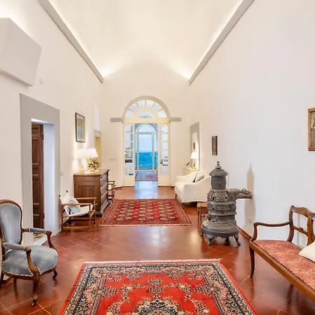 Il Vescovo, Incredible Attic In Center Of Montepulciano, Luxe Apartment Montepulciano