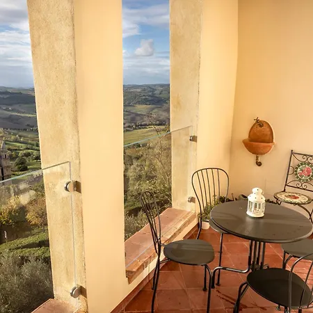 Il Vescovo, Incredible Attic In Center Of Montepulciano, Luxe Montepulciano