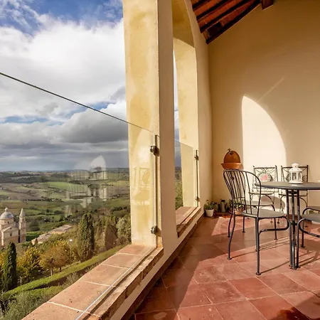 Il Vescovo, Incredible Attic In Center Of Montepulciano, Luxe