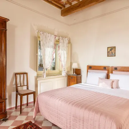 Apartment Il Vescovo, Incredible Attic In Center Of Montepulciano, Luxe Montepulciano