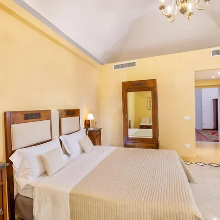 Il Vescovo, Incredible Attic In Center Of Montepulciano, Luxe * Montepulciano